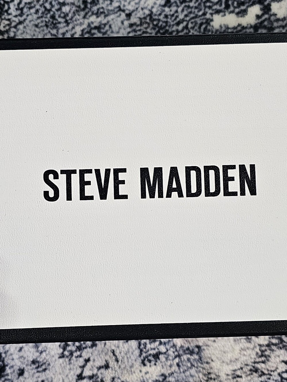 Steve Madden Brigette Slide Sandal | Black | Size 10 | Gold Ball Studs - Picture 3 of 4